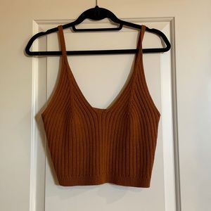 cropped tank top